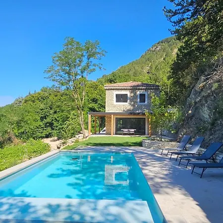 Maison D'exception Avec Piscine Privee Pour 10 Pers *